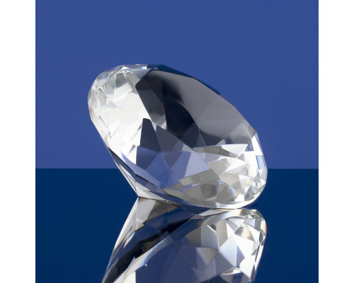 Стела Diamond