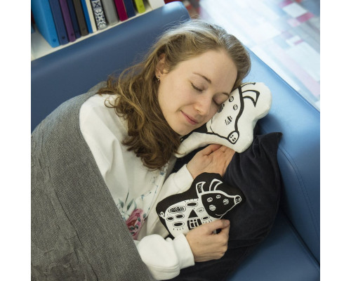 Игрушка «Свинка, витающая в облаках», черная