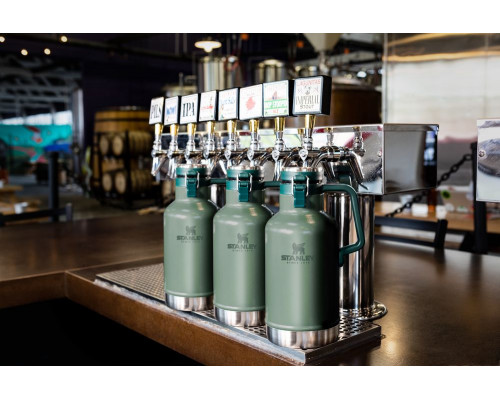 Термос для пива Stanley Classic 1,9 л, темно-зеленый