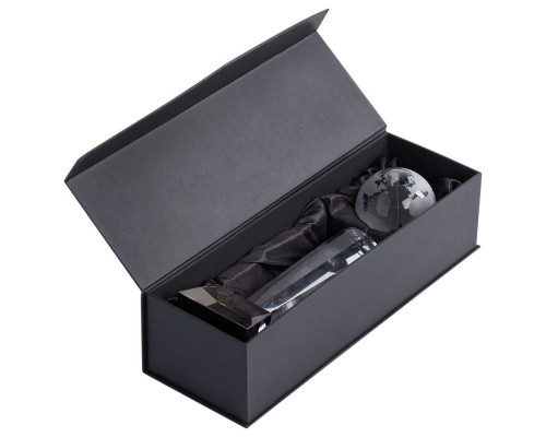 Стела «Весь мир»