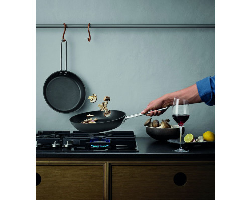 Сковорода Professional 24 с антипригарным покрытием