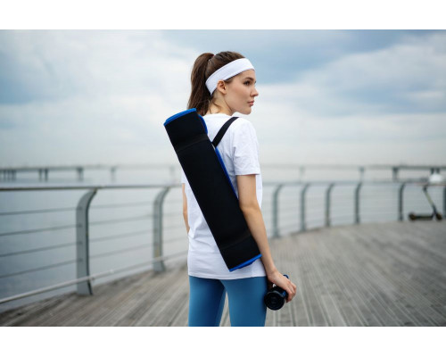 Коврик для йоги и активного отдыха Karmatta, черно-синий