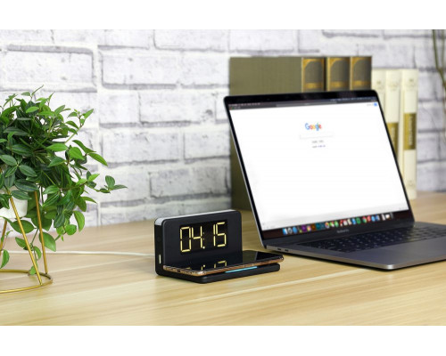 Часы настольные с беспроводным зарядным устройством Pitstop, черные